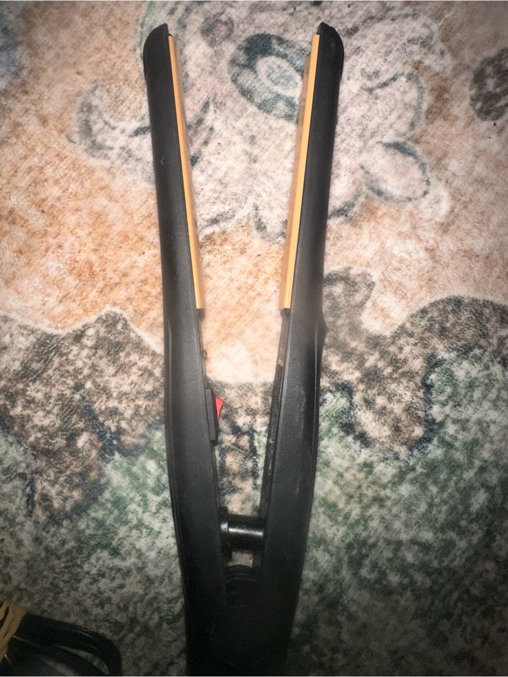 Kiss Black & Yellow Ceramic Tourmaline Hair Straightener - Picture 9 of 10